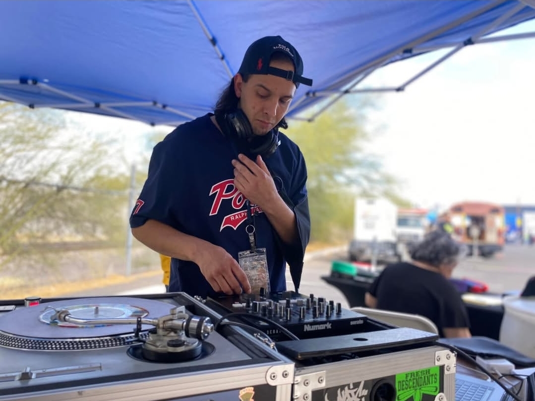 DJ cutting records